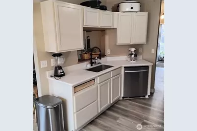 308 Callendar Street NW, Orting, WA 98360 - Photo 7