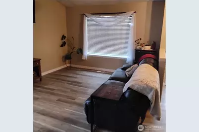 308 Callendar Street NW, Orting, WA 98360 - Photo 3