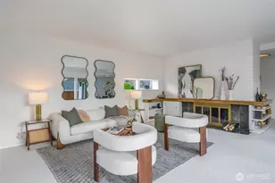 3515 NE 42nd St, Seattle, WA 98105 - Photo 7