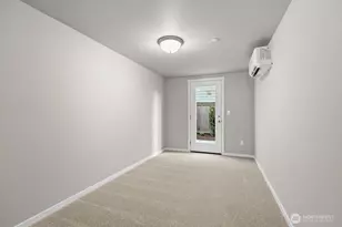 7027 Rainier Dr, Everett, WA 98203 - Photo 9