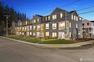 7027 Rainier Dr, Everett, WA 98203 - Photo 1