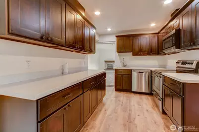 2618 30th Avenue E, Tacoma, WA 98443 - Photo 5