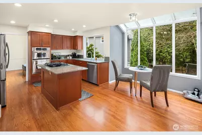 14916 NE 76th Court, Redmond, WA 98052 - Photo 11