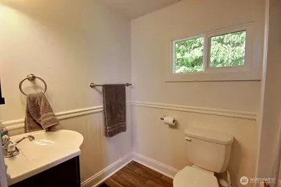 414 Sumner Avenue, Sumner, WA 98390 - Photo 9