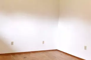 1519 NE Kirkland Ave, Renton, WA 98056 - Photo 9