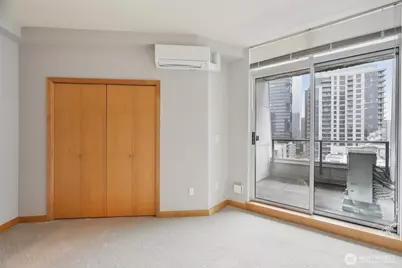 1100 106th Avenue NE #902, Bellevue, WA 98004 - Photo 17