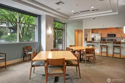1100 106th Avenue NE #902, Bellevue, WA 98004 - Photo 35