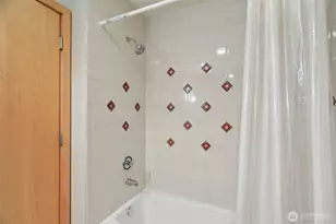 1100 106th Ave NE, Bellevue, WA 98004 - Photo 27