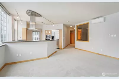 1100 106th Avenue NE #902, Bellevue, WA 98004 - Photo 9