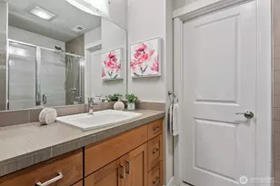 23000 NE 8th St, Sammamish, WA 98074 - Photo 25