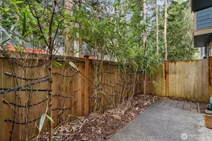 23000 NE 8th St, Sammamish, WA 98074 - Photo 27