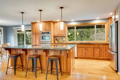 11501 Cloverdale Court SW, Lakewood, WA 98499 - Photo 7