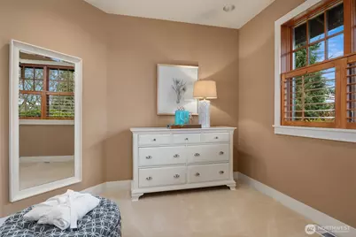 9100 NE 42nd Street, Yarrow Point, WA 98004 - Photo 7