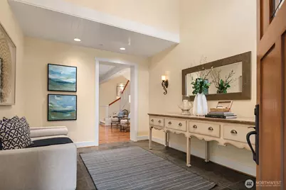 9100 NE 42nd Street, Yarrow Point, WA 98004 - Photo 3