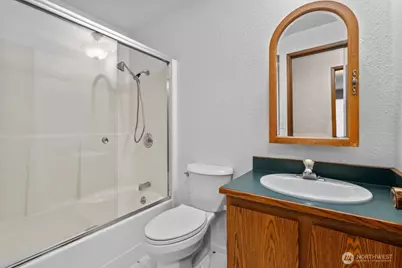 14016 Lenora Place N, Seattle, WA 98133 - Photo 23