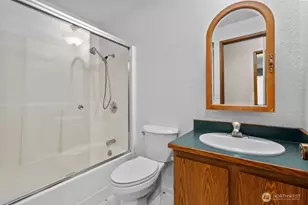 14016 Lenora Pl N, Seattle, WA 98133 - Photo 23