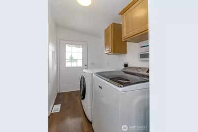 8318 38th Street E, Edgewood, WA 98371 - Photo 23