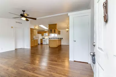 8318 38th Street E, Edgewood, WA 98371 - Photo 5