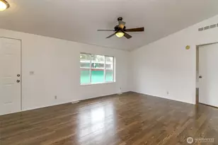 8318 38th St E, Edgewood, WA 98371 - Photo 3