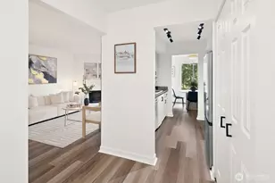 10508 NE 32nd Pl, Bellevue, WA 98004 - Photo 3