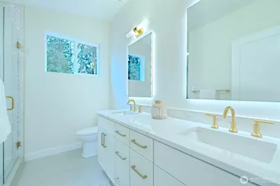 513 NE 123rd Street, Seattle, WA 98125 - Photo 19