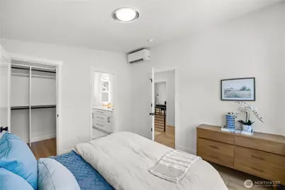 513 NE 123rd Street, Seattle, WA 98125 - Photo 19