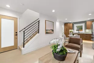 12562 17th Ave NE, Seattle, WA 98125 - Photo 3