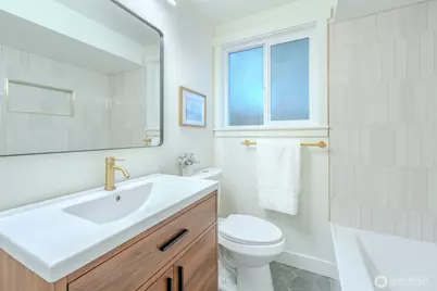 515 NE 123rd Street, Seattle, WA 98125 - Photo 15