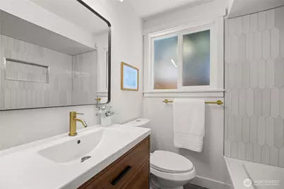 515 NE 123rd Street, Seattle, WA 98125 - Photo 17