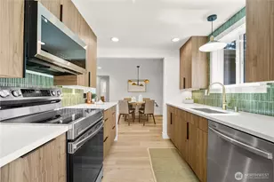 515 NE 123rd St, Seattle, WA 98125 - Photo 3