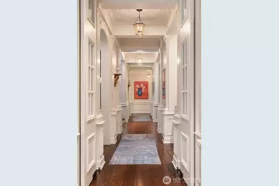 2010 79th Avenue NE, Medina, WA 98039 - Photo 13