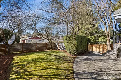 12046 12th Avenue NE, Seattle, WA 98125 - Photo 31