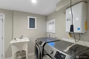12046 12th Ave NE, Seattle, WA 98125 - Photo 15