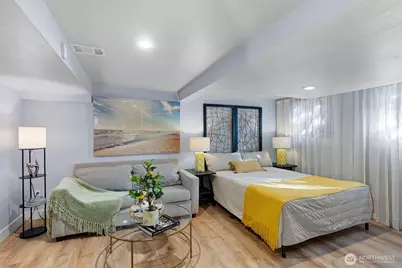 12046 12th Avenue NE, Seattle, WA 98125 - Photo 9