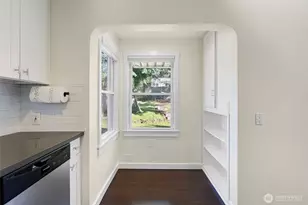 12046 12th Ave NE, Seattle, WA 98125 - Photo 9