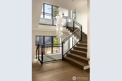 5808 Lakeview Drive, Kirkland, WA 98033 - Photo 17