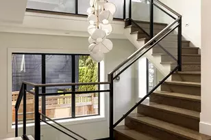 5808 Lakeview Dr, Kirkland, WA 98033 - Photo 17