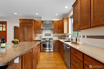 7630 129th Avenue SE, Newcastle, WA 98056 - Photo 13