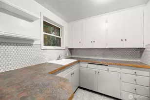 11469 37th Ave SW, Seattle, WA 98146 - Photo 9