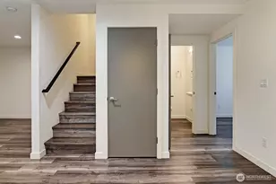 4709 B 8th Ave NE, Seattle, WA 98105 - Photo 7