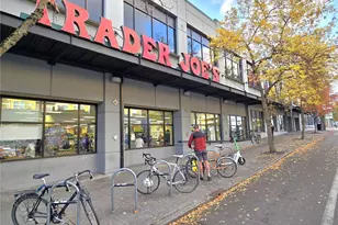 4709 B 8th Ave NE, Seattle, WA 98105 - Photo 15