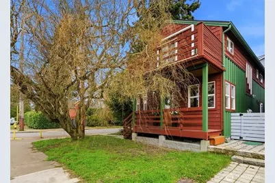 8752 Dayton Avenue N #B, Seattle, WA 98103 - Photo 1