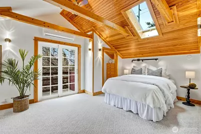 8752 Dayton Avenue N #B, Seattle, WA 98103 - Photo 15