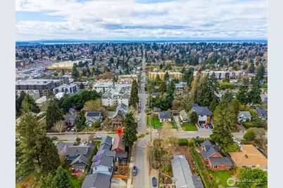 8752 Dayton Avenue N #B, Seattle, WA 98103 - Photo 27