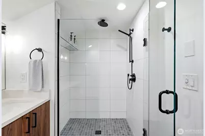 8752 Dayton Avenue N #B, Seattle, WA 98103 - Photo 17