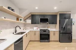 4416 Midvale Ave N, Seattle, WA 98103 - Photo 11