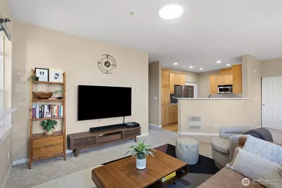 1855 Trossachs Boulevard SE #703, Sammamish, WA 98075 - Photo 7