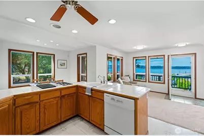 11427 Tulare Way W, Tulalip, WA 98271 - Photo 3