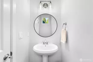 8030 212th St SW, Edmonds, WA 98026 - Photo 15