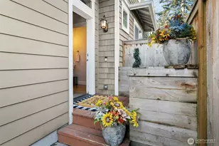 8030 212th St SW, Edmonds, WA 98026 - Photo 3